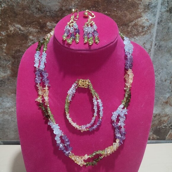 Multi Colored Gemstone Chip Necklace Bracelet Earrings Set - Picture 11 of 11